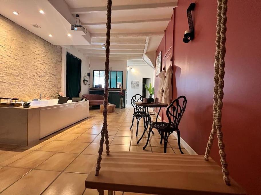 Suite Romance - Jacuzzi Moret-sur-Loing Buitenkant foto